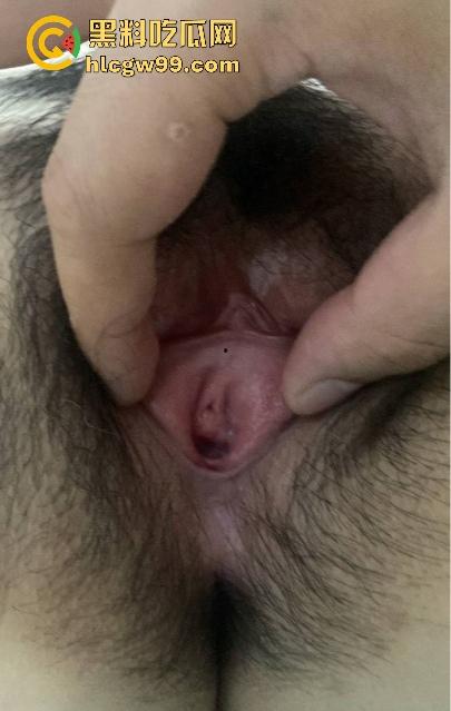 为人师表是假全裸是常态,骚老师女友勾引到停不下来,一天两炮伺候不够,学生们的打飞机素材都实现了!-14