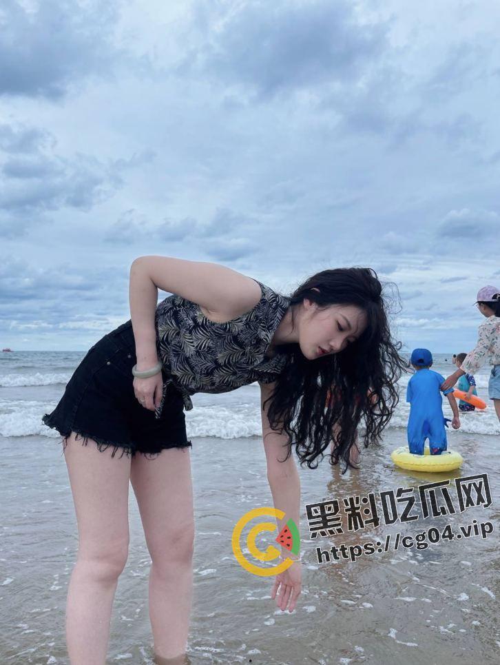 烟台科技学院【张娜】闷骚临沂妹 屁股上大块胎记 喜欢被颜射 被炮友提上裤子不认人反手曝光-3