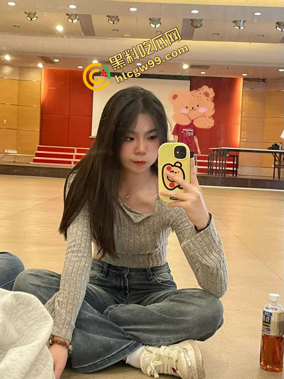 九江学院反差女大学生【冯婉颖】放假在家尝试SM,玩具奶夹发骚露奶夹奶头!独家曝光流出!-3