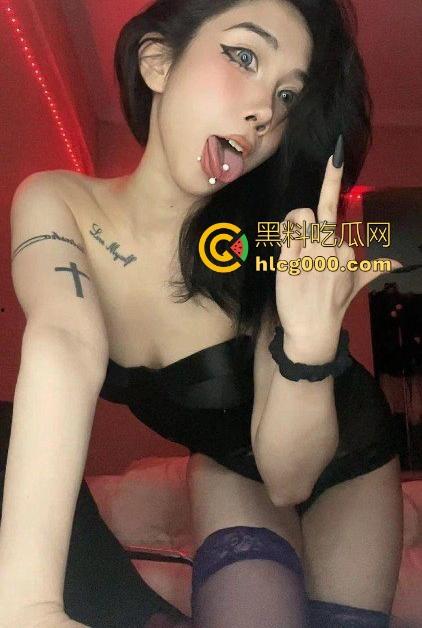 抖音性感网红【多哥kiko】定制私拍独家曝光，身着各种性感内衣丝袜，摆出各种挑逗姿势， 上演极致诱惑！-4