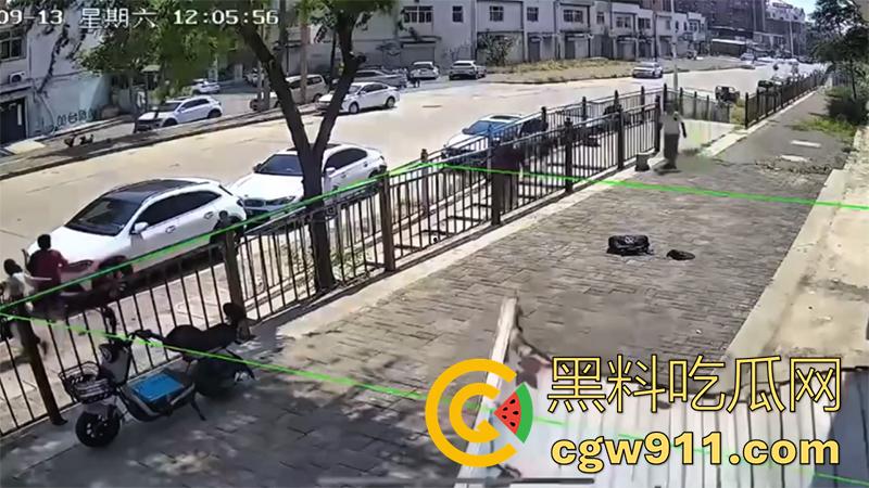 河北邯郸市峰峰矿区,矿务局附近发生砍人事件,男子被老婆以强奸威胁欲离婚,公公提刀砍其全家!-4