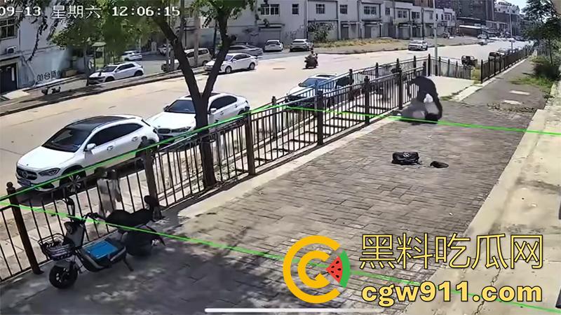 河北邯郸市峰峰矿区,矿务局附近发生砍人事件,男子被老婆以强奸威胁欲离婚,公公提刀砍其全家!-5