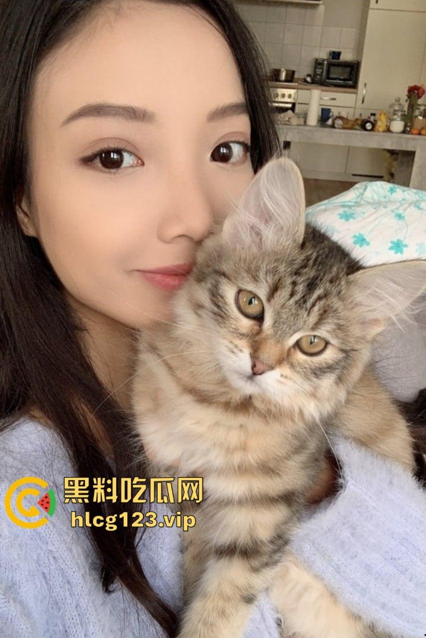 留学期间玩嫩妹Alyssaje,脸穴同框自慰!馒头小骚穴水多润滑,回国后再无此等骚逼!-54