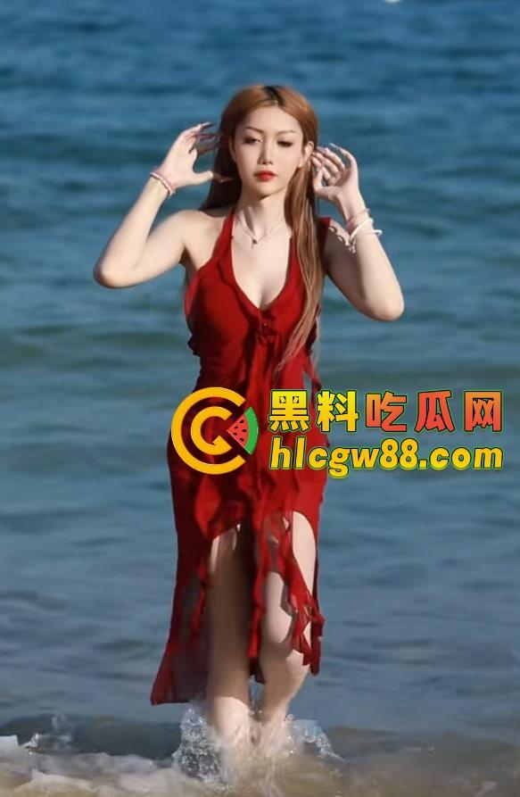 深圳车展『宫梦儿』靠露逼毛一天涨粉1万,车模个个会玩大秀骚操作质量逆天,这个行业真是卷疯了!-12