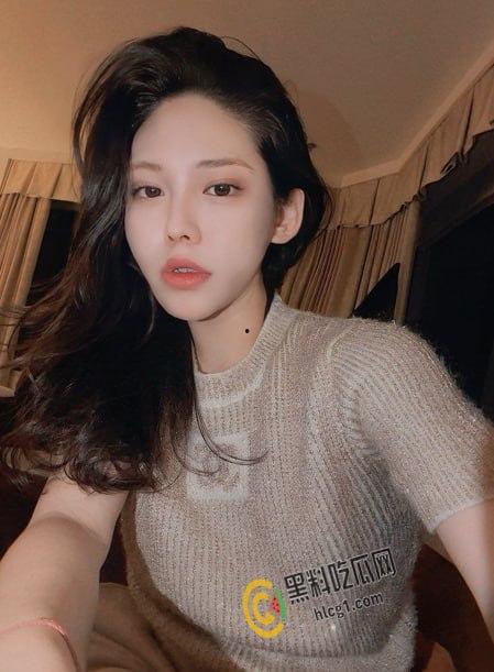 衡阳交通学院清纯校花 陈馨 特爱吃肉棒 口交技术一流 把男友口的欲仙欲死 不停呻吟-3