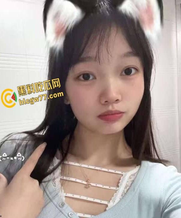 商丘校花【孙秋雨】清纯人设崩塌!私下约炮浪叫连连,开门后入响遍整个酒店 !-3