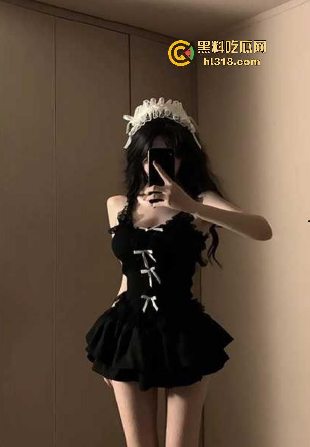 海角乱伦,夜袭寂寞表姐,揉弄美乳肥穴挑逗性欲,骚货饥渴难耐主动撅臀求操,直接无套上阵!-2