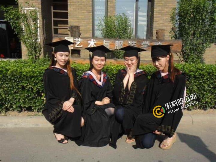 《百度云泄密流出》天津工业大学 模特【王真】外表优雅高冷 实则内心闷骚放浪38P+1V-14