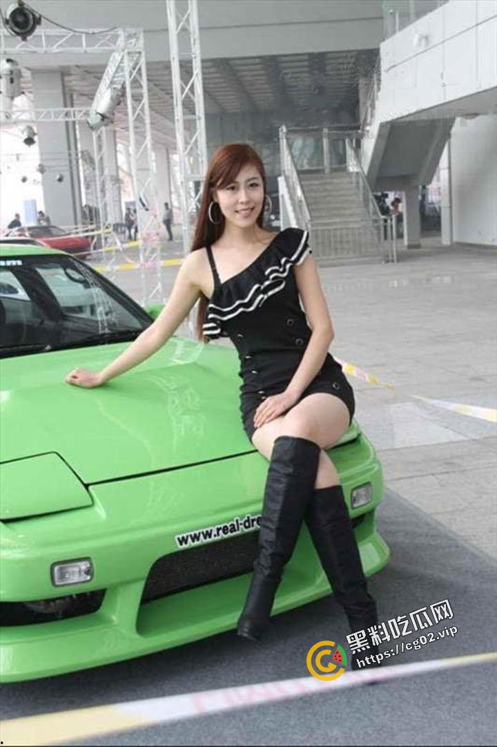 《百度云泄密流出》天津工业大学 模特【王真】外表优雅高冷 实则内心闷骚放浪38P+1V-17