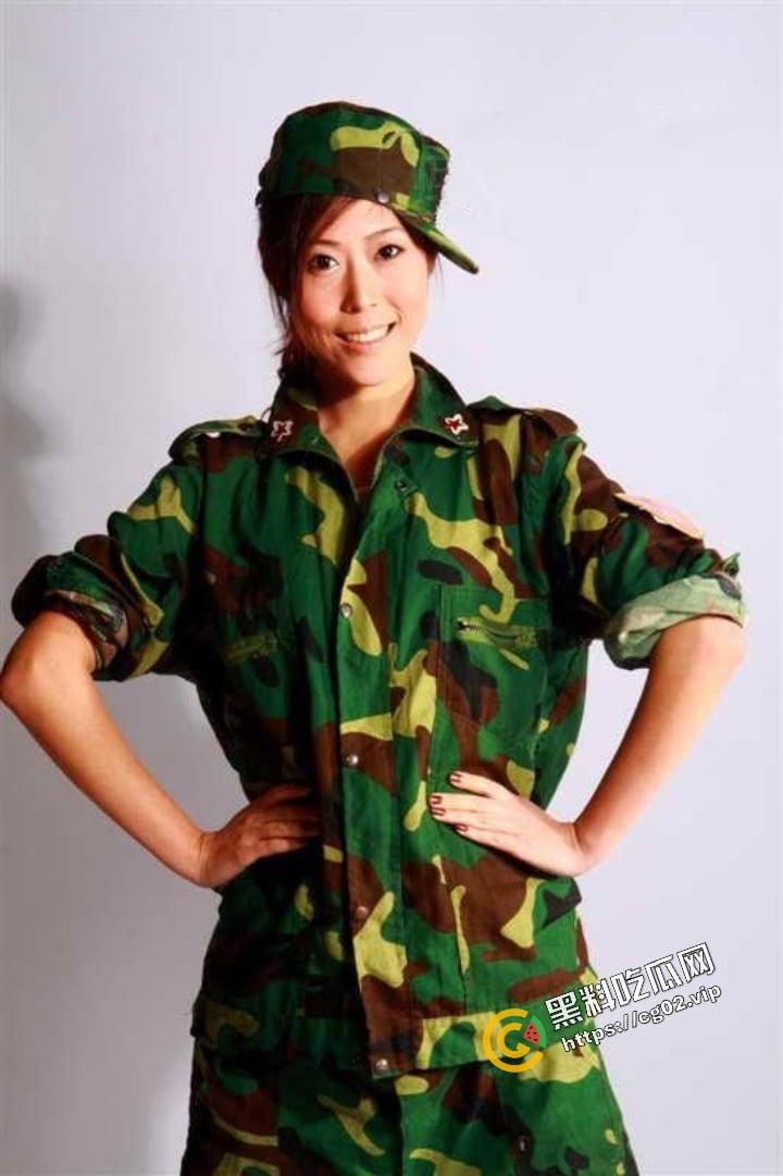 《百度云泄密流出》天津工业大学 模特【王真】外表优雅高冷 实则内心闷骚放浪38P+1V-19