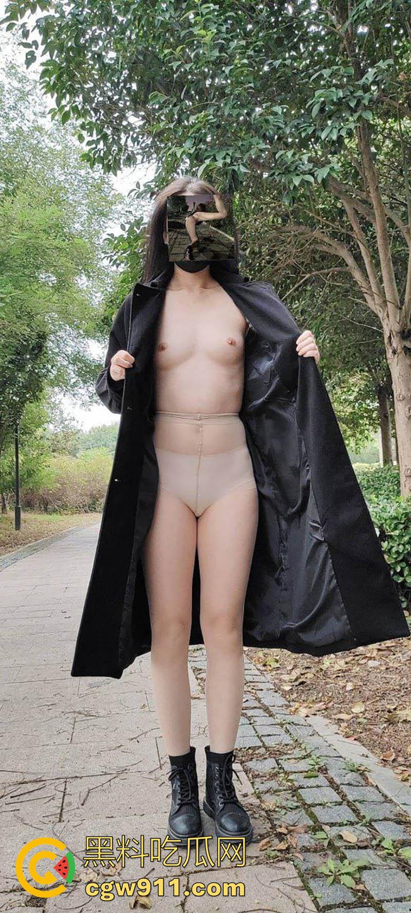 绿帽大神曝光翘臀老婆,超爱公园露出,曾塞着跳蛋逛街,寻找一位大屌猛男,渴望玩一次3p-4