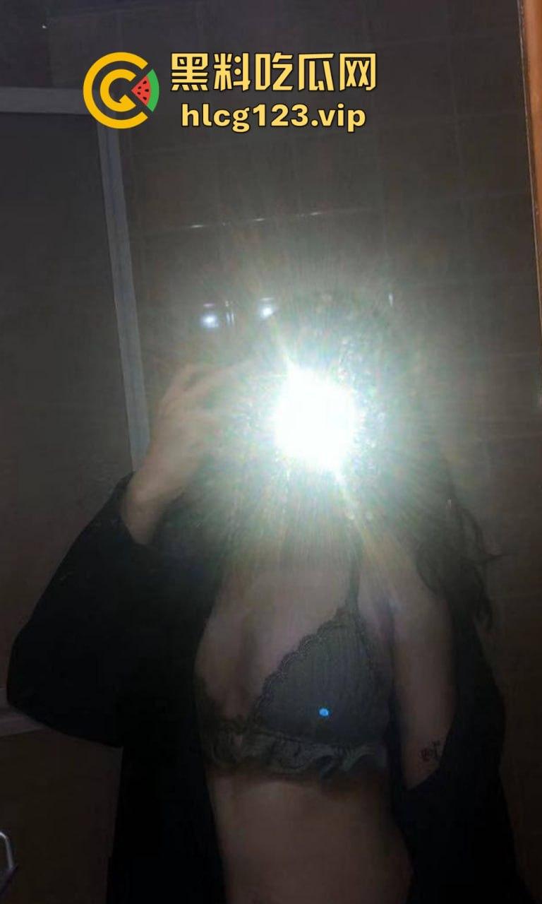 台湾萌系学生妹[刘美岐]啪啪自拍流出！短发俏皮，胸大无脑，男友爆射全身！-15