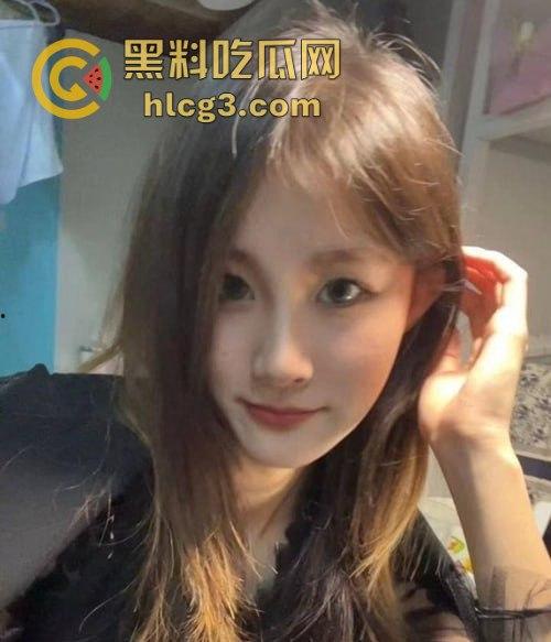 上海艺术学院极品反差校花『方卓威』颜值顶尖的纯欲女神被金主包养啪啪视频流出!-4