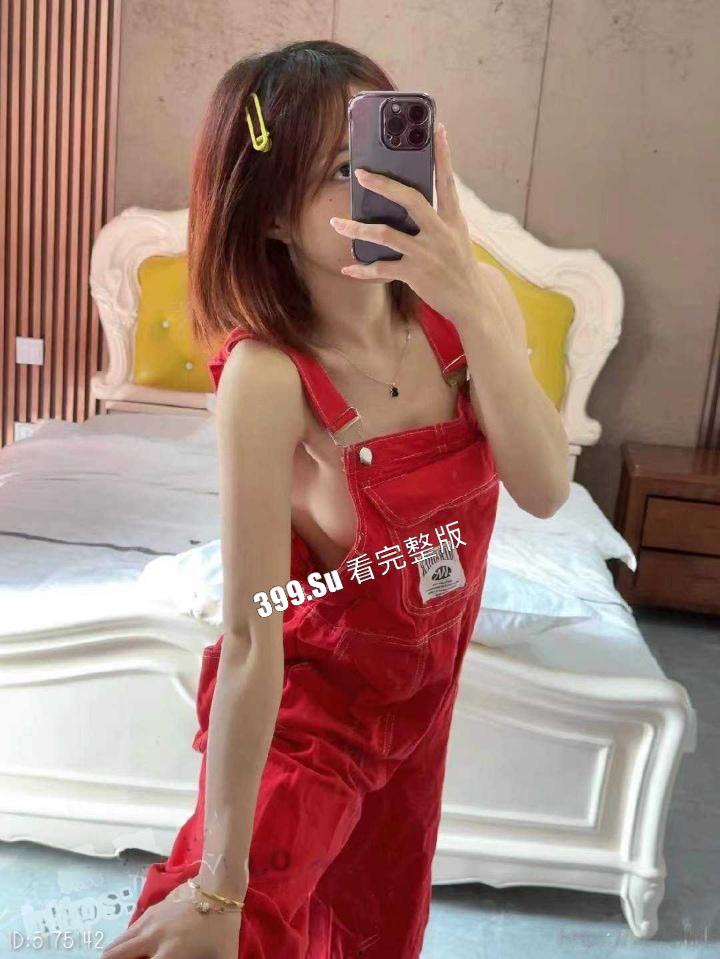 抖音200万粉 #VC #vickyyyii 舞蹈区搞笑博主的微密圈付费内容 没想到抖音里经常出现家人  也抵不住金钱的诱惑开始卖骚了-11