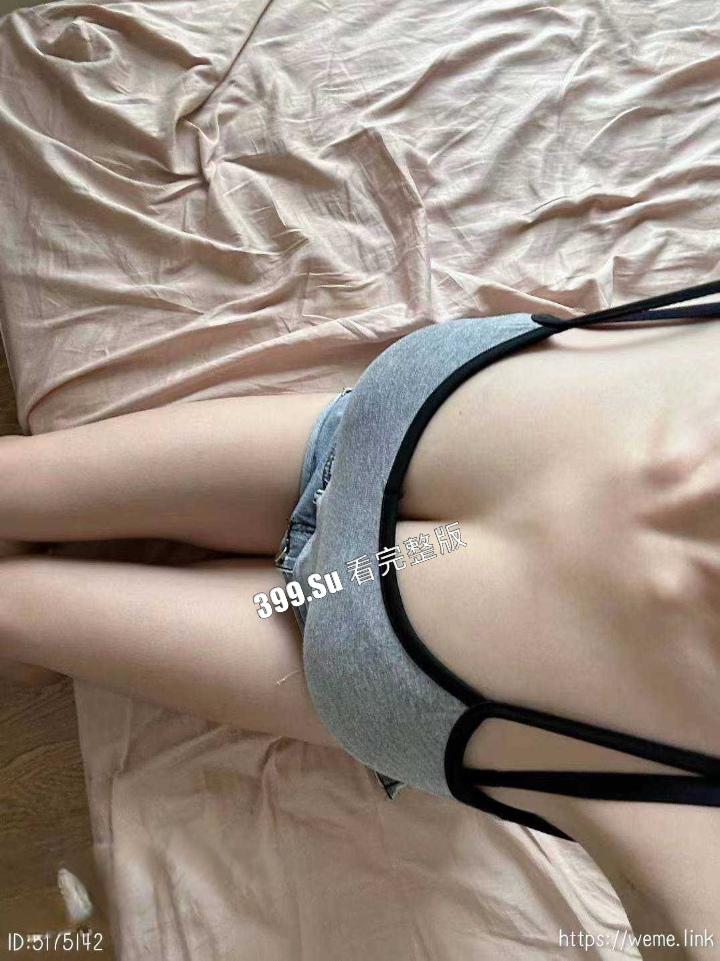 抖音200万粉 #VC #vickyyyii 舞蹈区搞笑博主的微密圈付费内容 没想到抖音里经常出现家人  也抵不住金钱的诱惑开始卖骚了-32