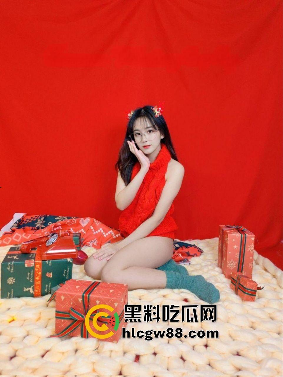 天上飞机最高，地下眼镜最骚！苏州眼镜娘【孙宁】长腿巨乳让男人把持不住，让人G点直接爆炸！-1