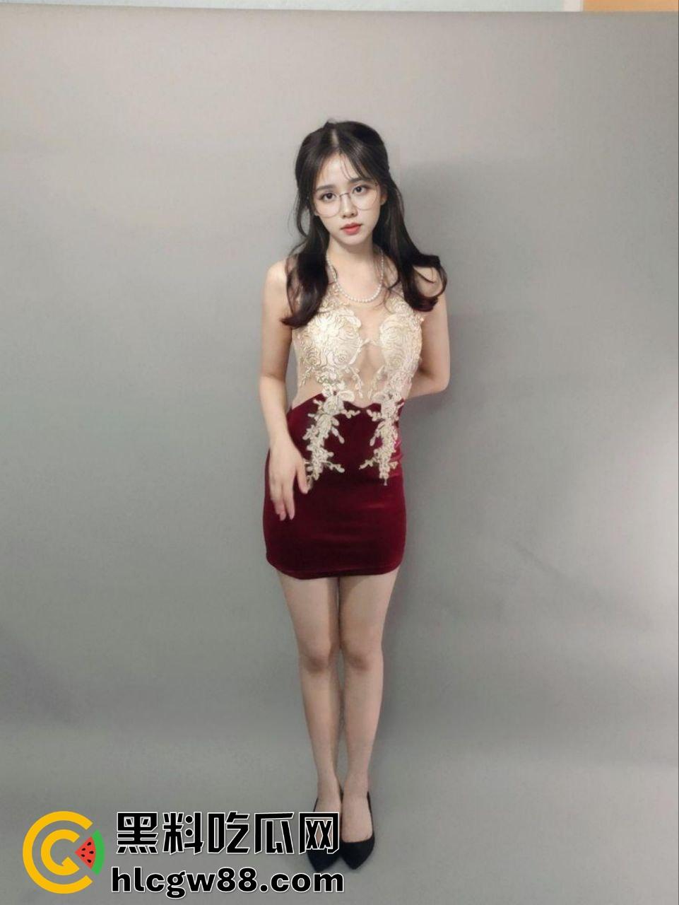 天上飞机最高，地下眼镜最骚！苏州眼镜娘【孙宁】长腿巨乳让男人把持不住，让人G点直接爆炸！-7