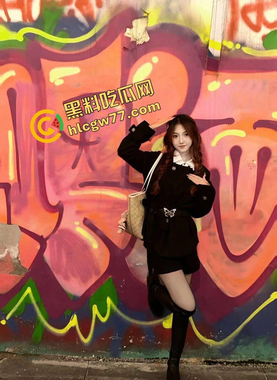 河北邯郸学院『夏可』分手后直接变公共炮台 舔狗舔三年屁眼插肛塞 金主三天姿势换着艹!-1