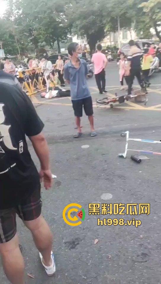 福建云霄县女司机火烧车疯狂冲撞学校!8人血洒当场,司机惨死!警方紧急调查背后真相!-5