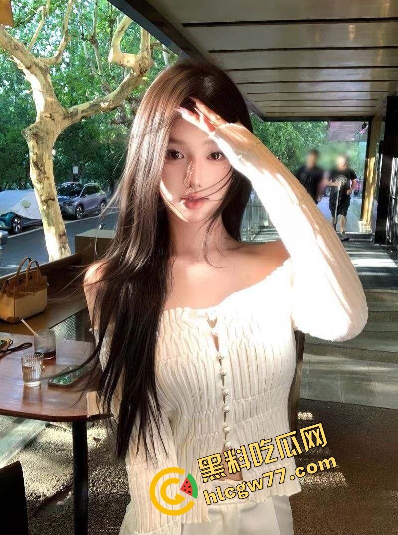 成都金牛妇幼保健院母婴室变炮房,狗男女当场开操高潮,里面干着外面拍着全程录下!-1