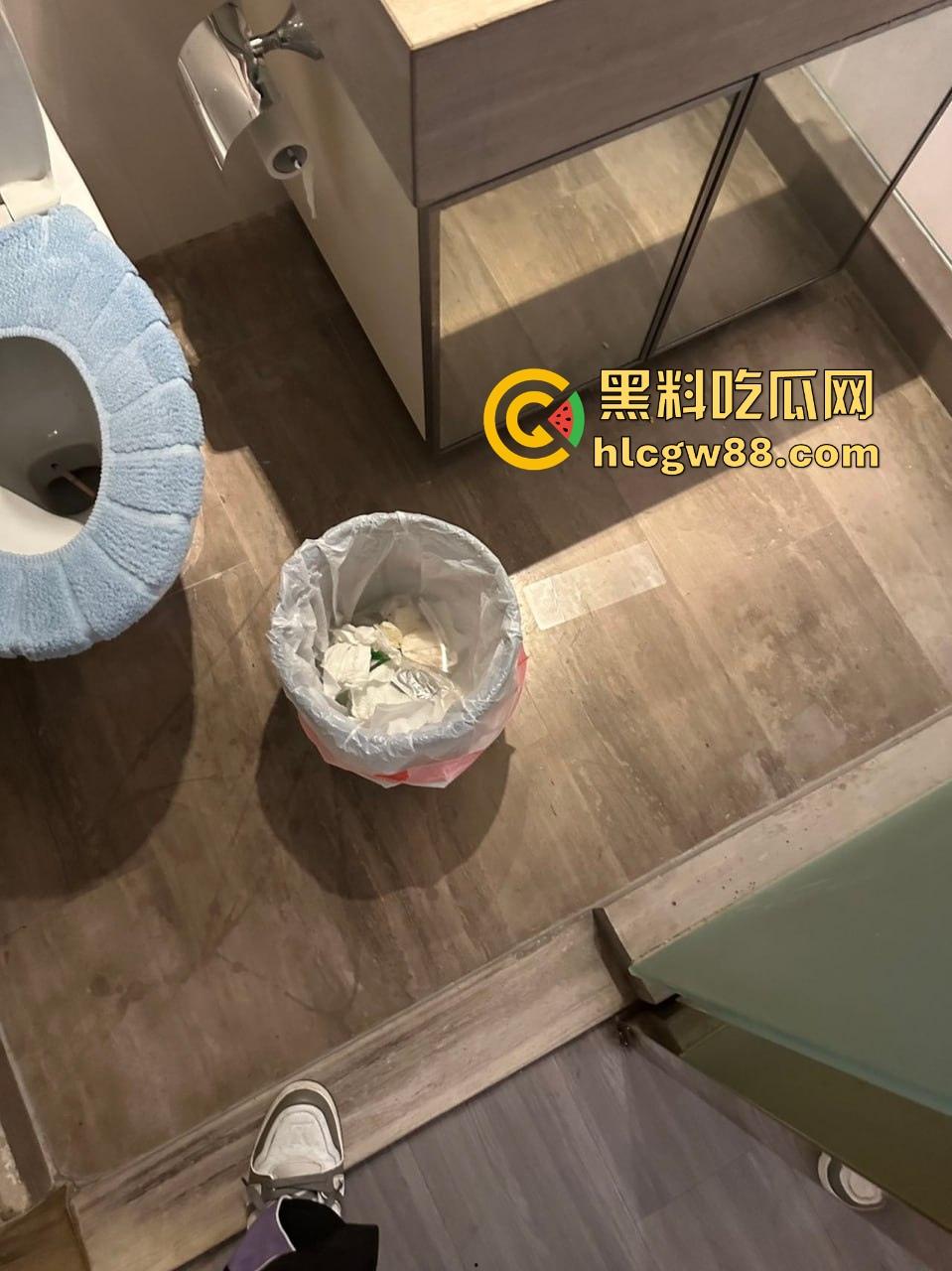 瓜友投稿!跟杭州某音会03年鸡婆谈恋爱?以为就陪酒 没想到也陪睡 难怪逼这么臭 男主连夜检查 内容炸裂。-15