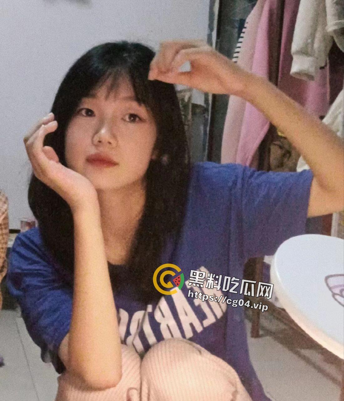 水果杀手!哈尔滨杨妹妹被男友曝光喜欢水果插逼和露出以及69 流出视频对白淫荡-2