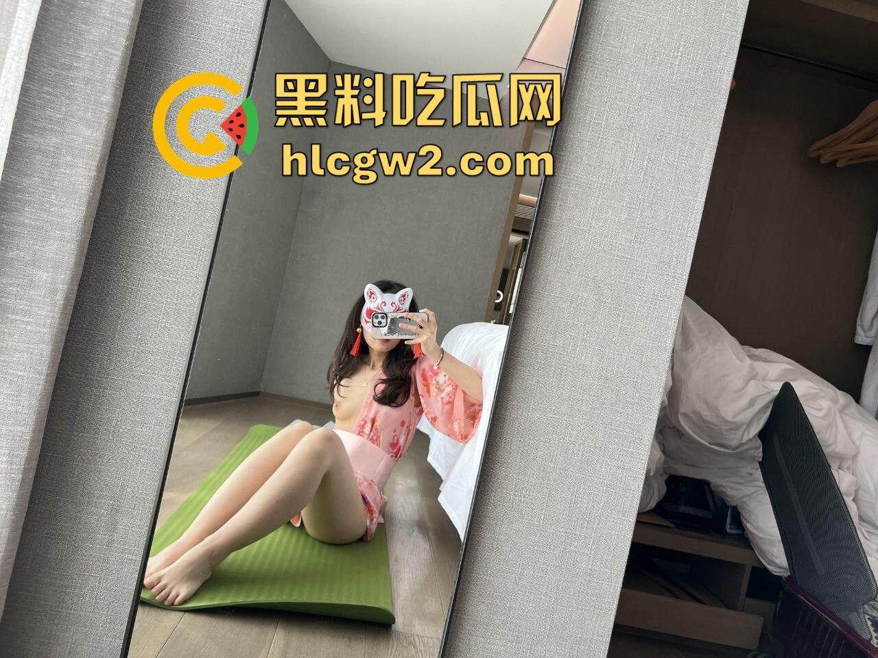 济南大二学生妹【卓梦晗】 极品黑森林身材 乖乖女外表下的骚浪天性性爱自拍福利视频 独家流出!-7