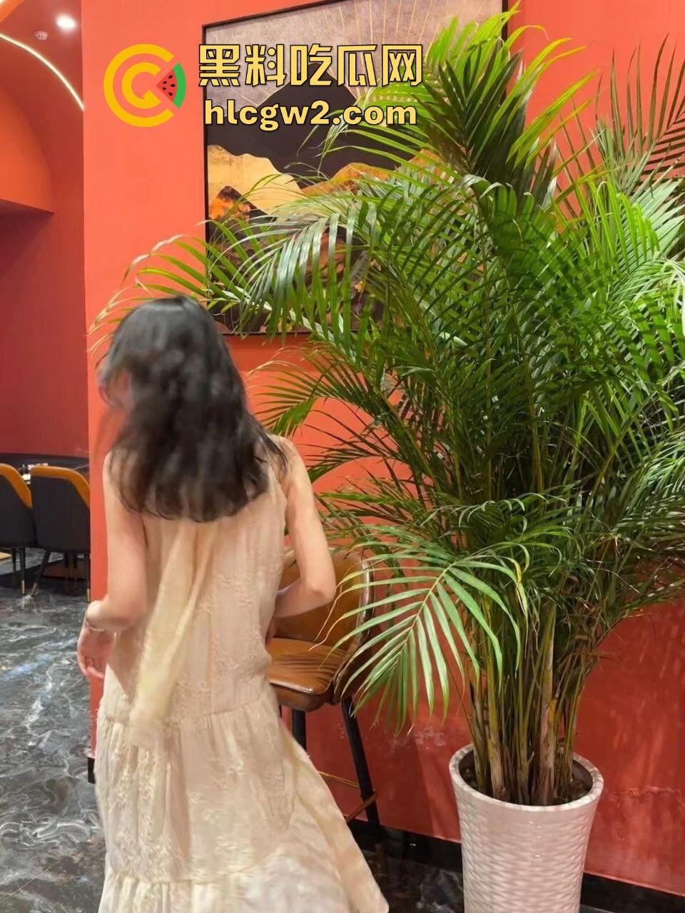 济南大二学生妹【卓梦晗】 极品黑森林身材 乖乖女外表下的骚浪天性性爱自拍福利视频 独家流出!-22