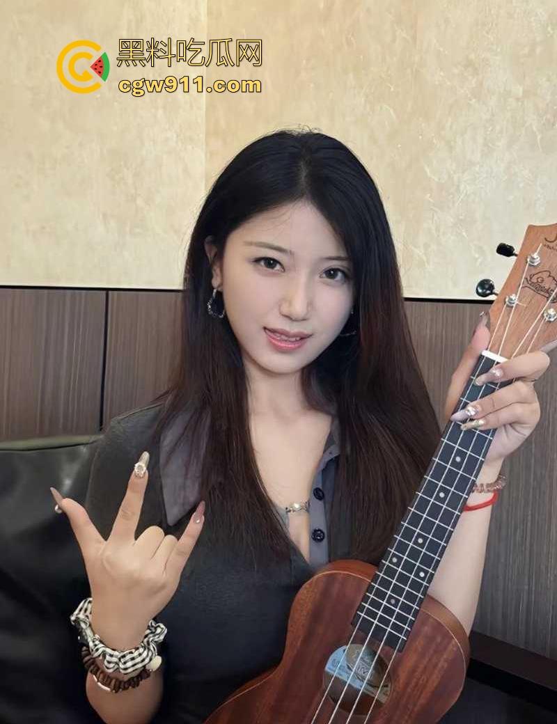 河南郑州御姐白领【陆瑶】性爱调教视频流出,爽到抽搐潮喷,撅臀指奸虐穴,骚得极其反差!-2