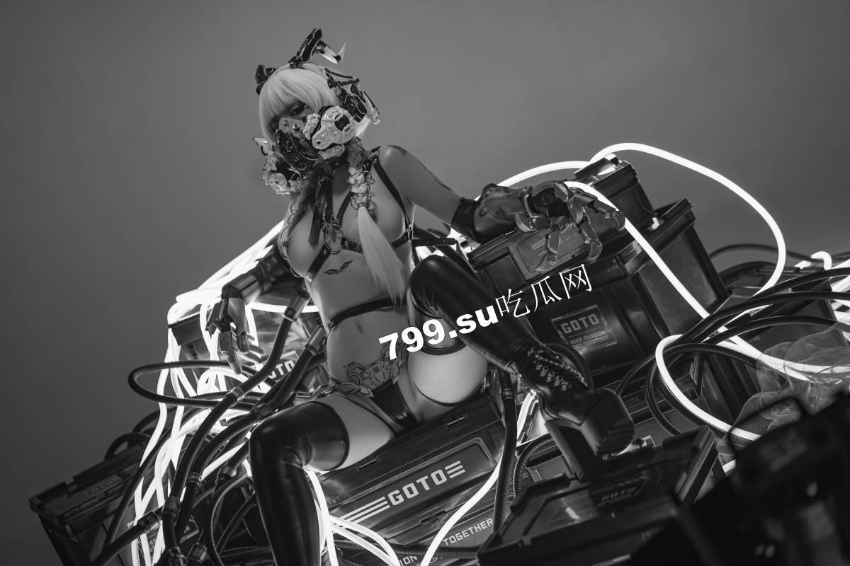 【独家精选】爆机少女「喵小吉」 cosplay 写真 套图 之《赛博朋克 - 超梦》-14