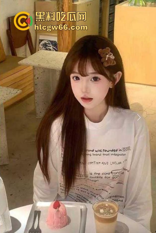 广东遂溪县高中艺术楼惊现女声淫叫 门下偷拍高三情侣光腚野战 视频流出引爆校园!-8