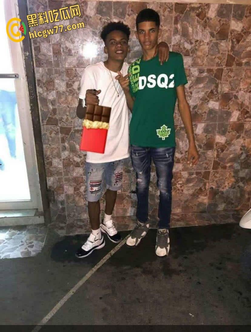 多米尼加摩托车街头狂飙不慎滑倒 货车碾压血肉横飞 挑战死神代价血腥!-1