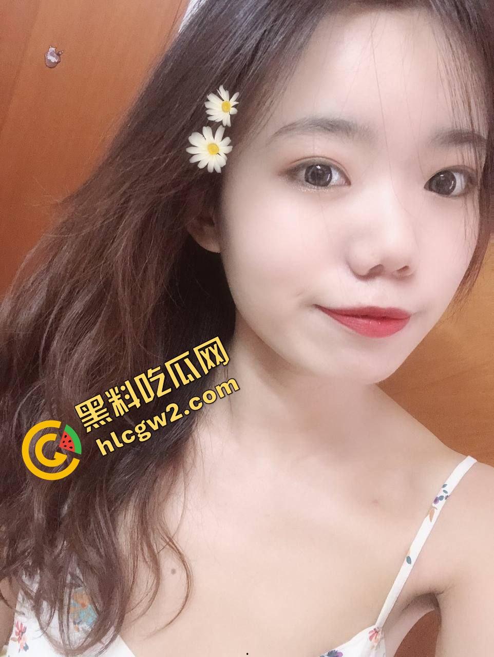 山东烟台反差人妻母狗『皱瑜』搁家与猛男老公做爱 口活带感淫叫贼骚!独家流出!-3