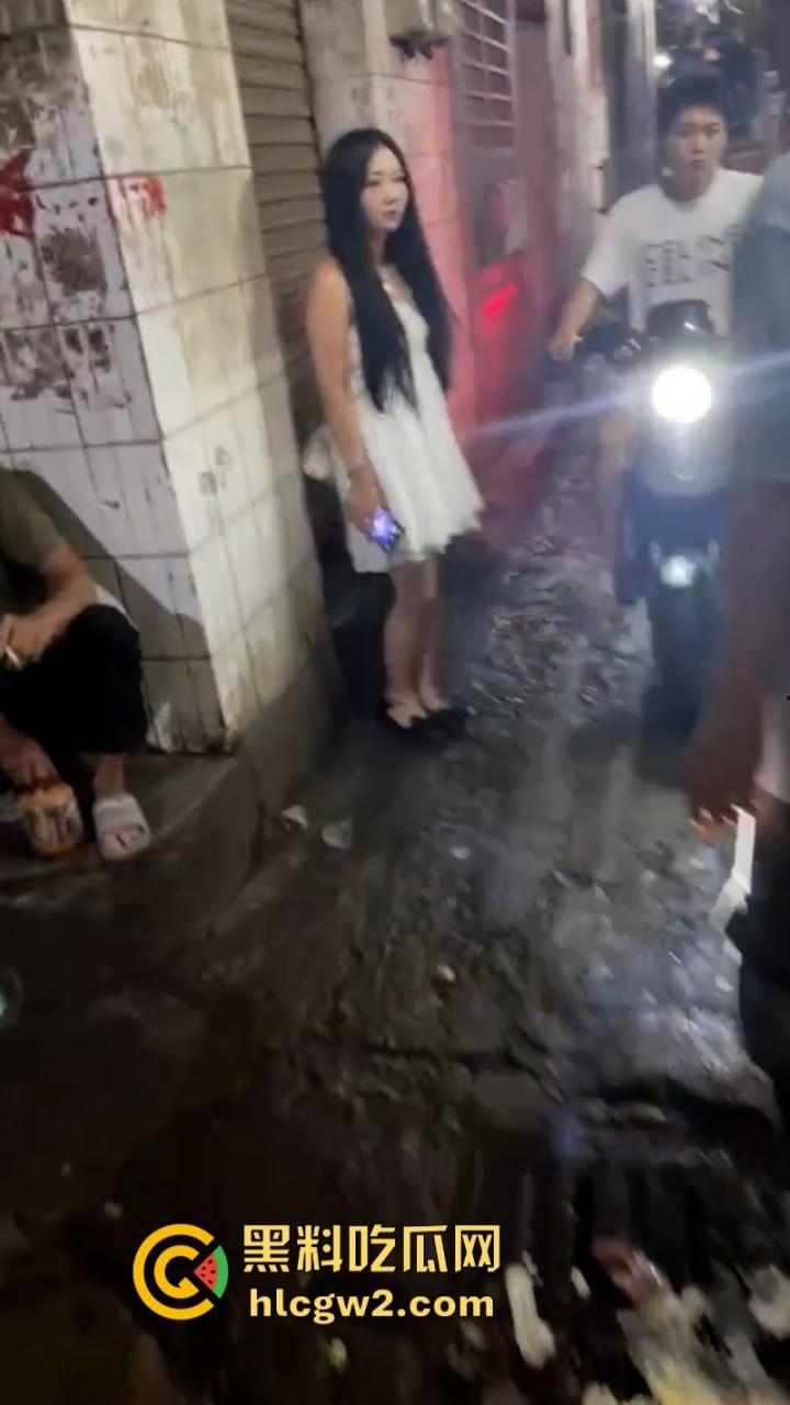 广州黄埔街巷骚鸡排排站 等你来点餐 耐玩不贵还长得好看-7