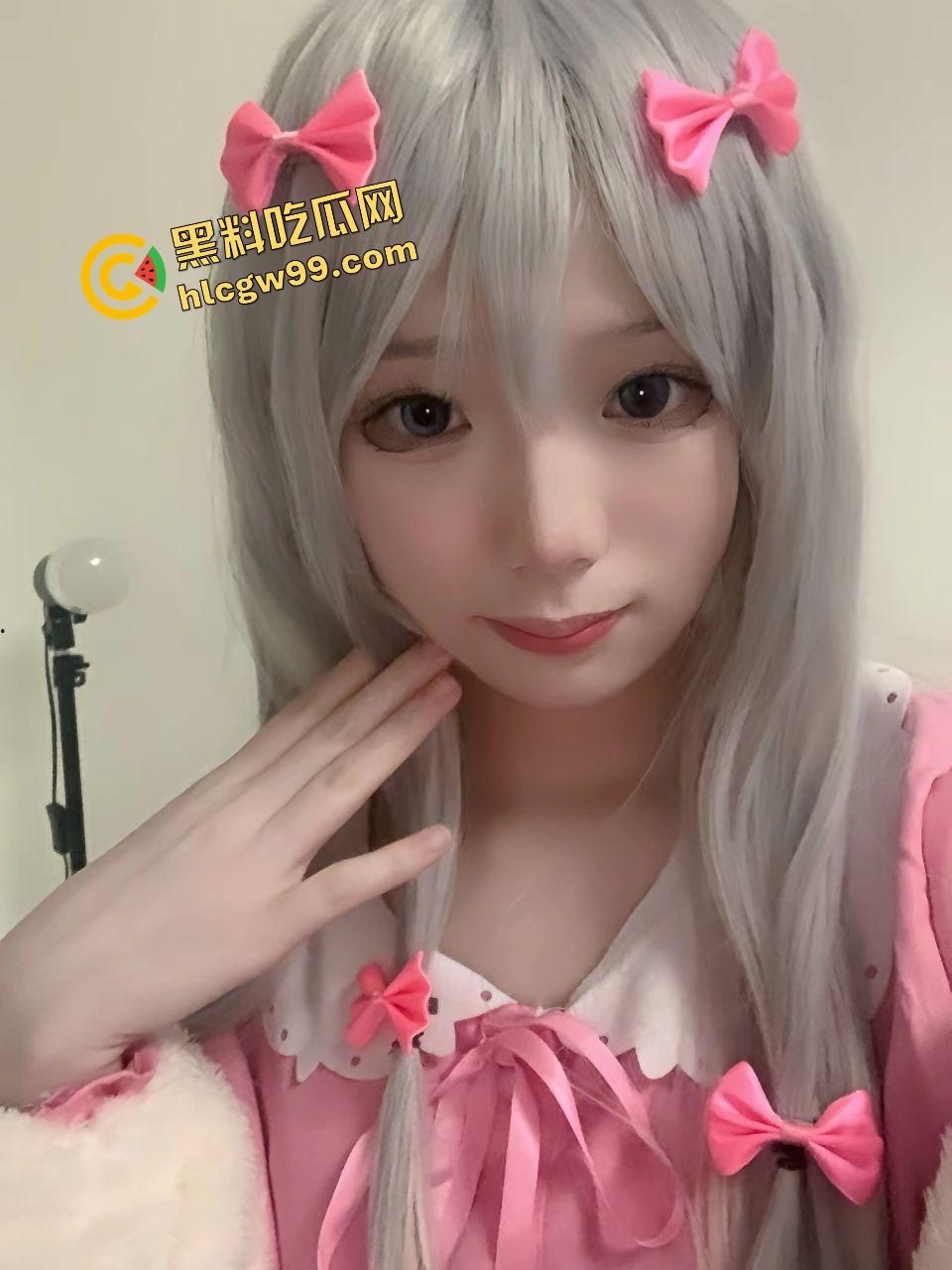 广西艺术学校清纯双马尾少萝【陈沫怡】娃娃小炮架极致榨精,操成自动挡后怼嫩逼骚臀!独家曝光流出!-3