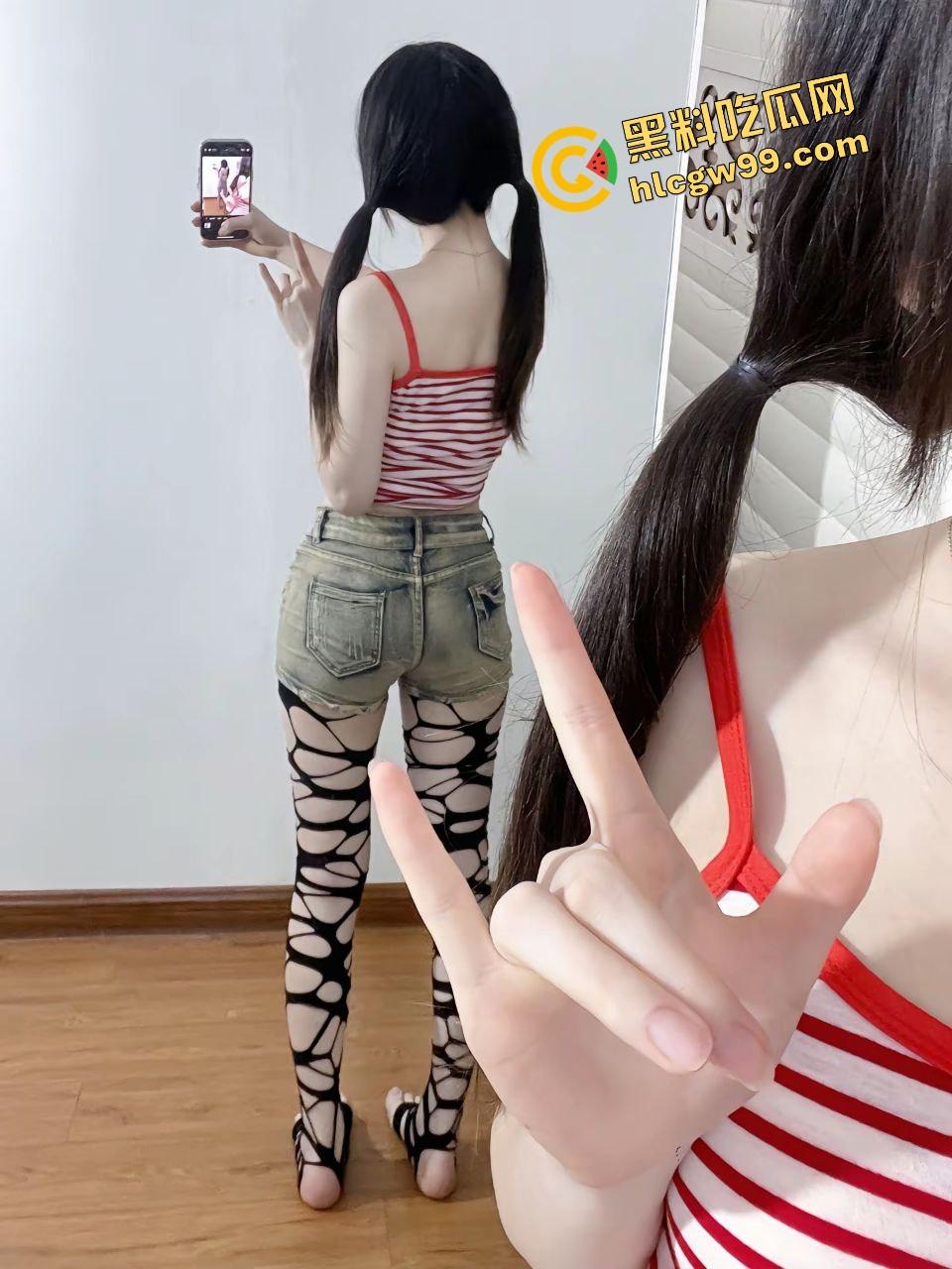 广西艺术学校清纯双马尾少萝【陈沫怡】娃娃小炮架极致榨精,操成自动挡后怼嫩逼骚臀!独家曝光流出!-4