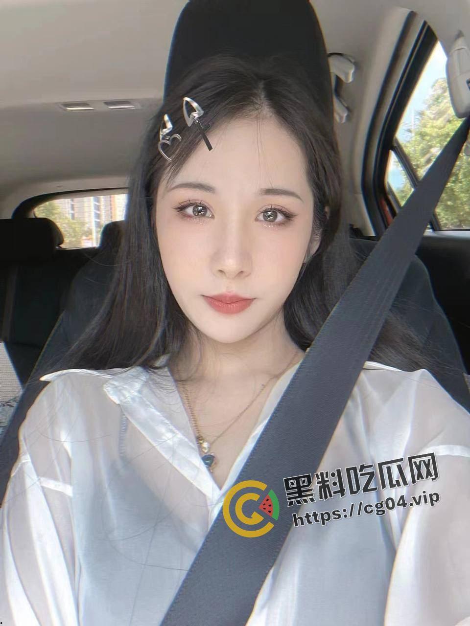 南宁邕武路夜市反差婊【泡面妹】婚内做鸡 2400一夜 下单的都是老公的好兄弟-3