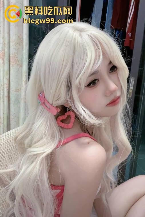 抖音反差骚母狗网红主播【胖狗崽】付费内容曝光,露脸真空骚舞极品,身材一览无遗,诱惑满满!-6