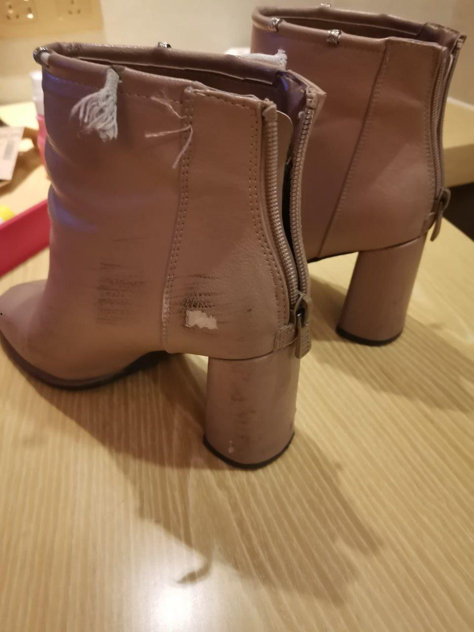 超真实迷奸!大神约炮南宁02年大学生 下药迷倒狠狠的玩 滴蜡 鞭打 死猪一样的嫩妹子 逼逼超紧-16