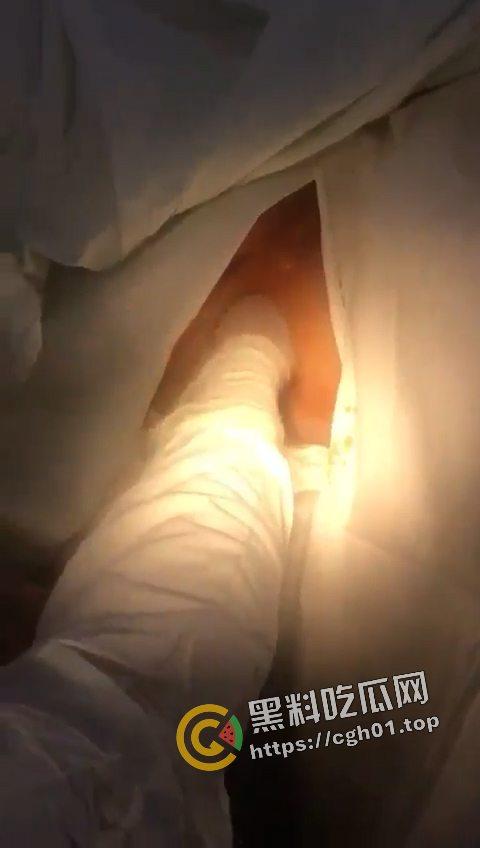 逆天!肛门掏出遥控器 这一定是不小心进去的吧 现场视频流出-2