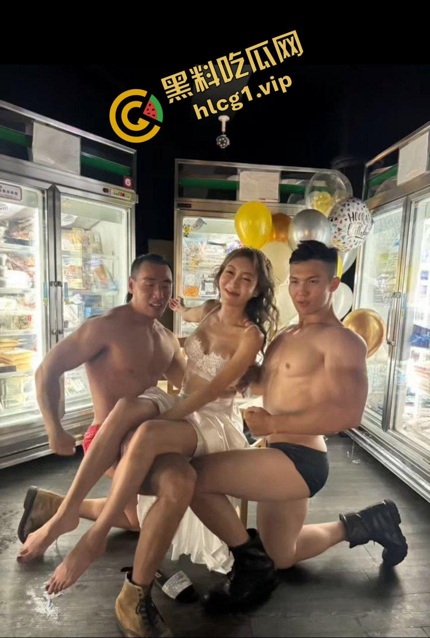 成都同性恋 疯癫男同!偷吃玩弄对方对象 打架后又亲嘴 逆天操作!-6