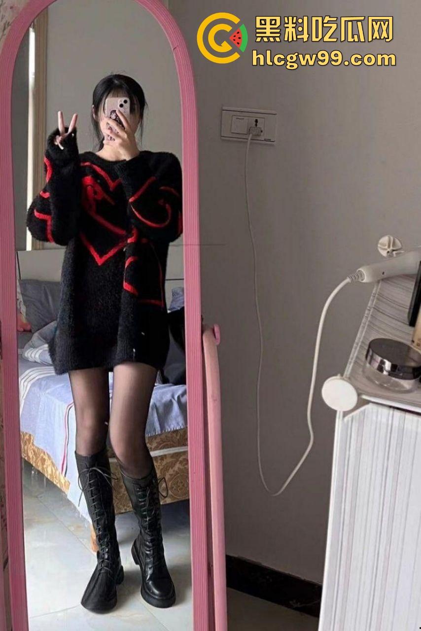 秦皇岛纺织轻工学院大瓜,黑森林女大学生【赵汝怡】寒假被网调裸聊,视频遭录屏流出,开学直接在国产区露脸!-2