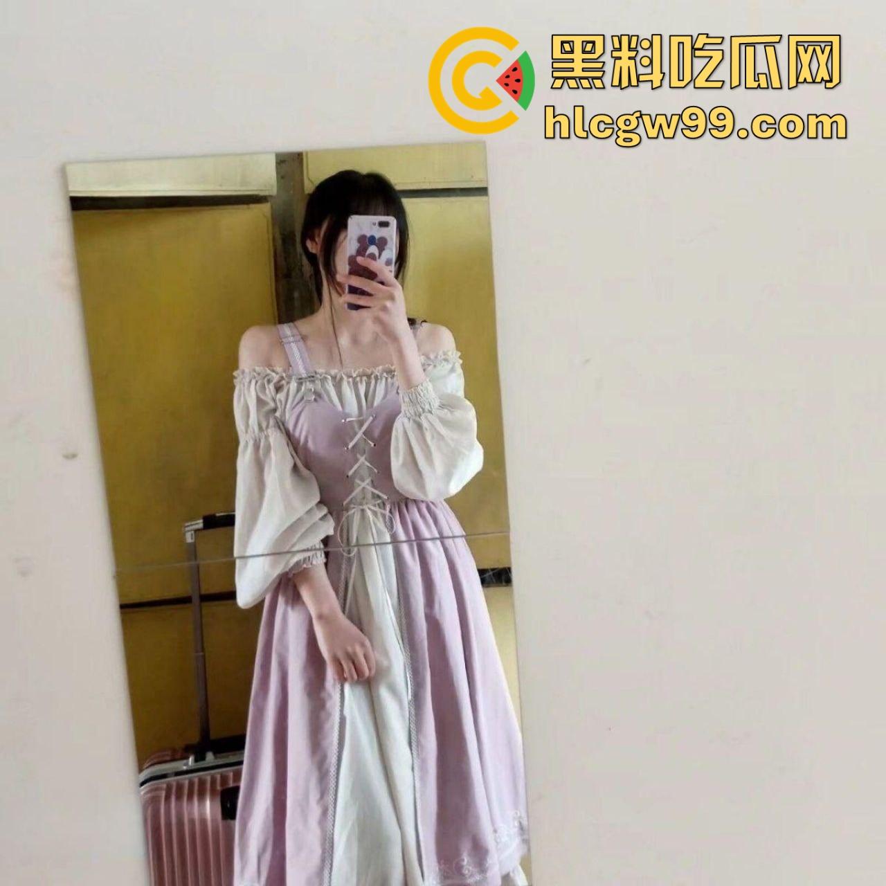 秦皇岛纺织轻工学院大瓜,黑森林女大学生【赵汝怡】寒假被网调裸聊,视频遭录屏流出,开学直接在国产区露脸!-11