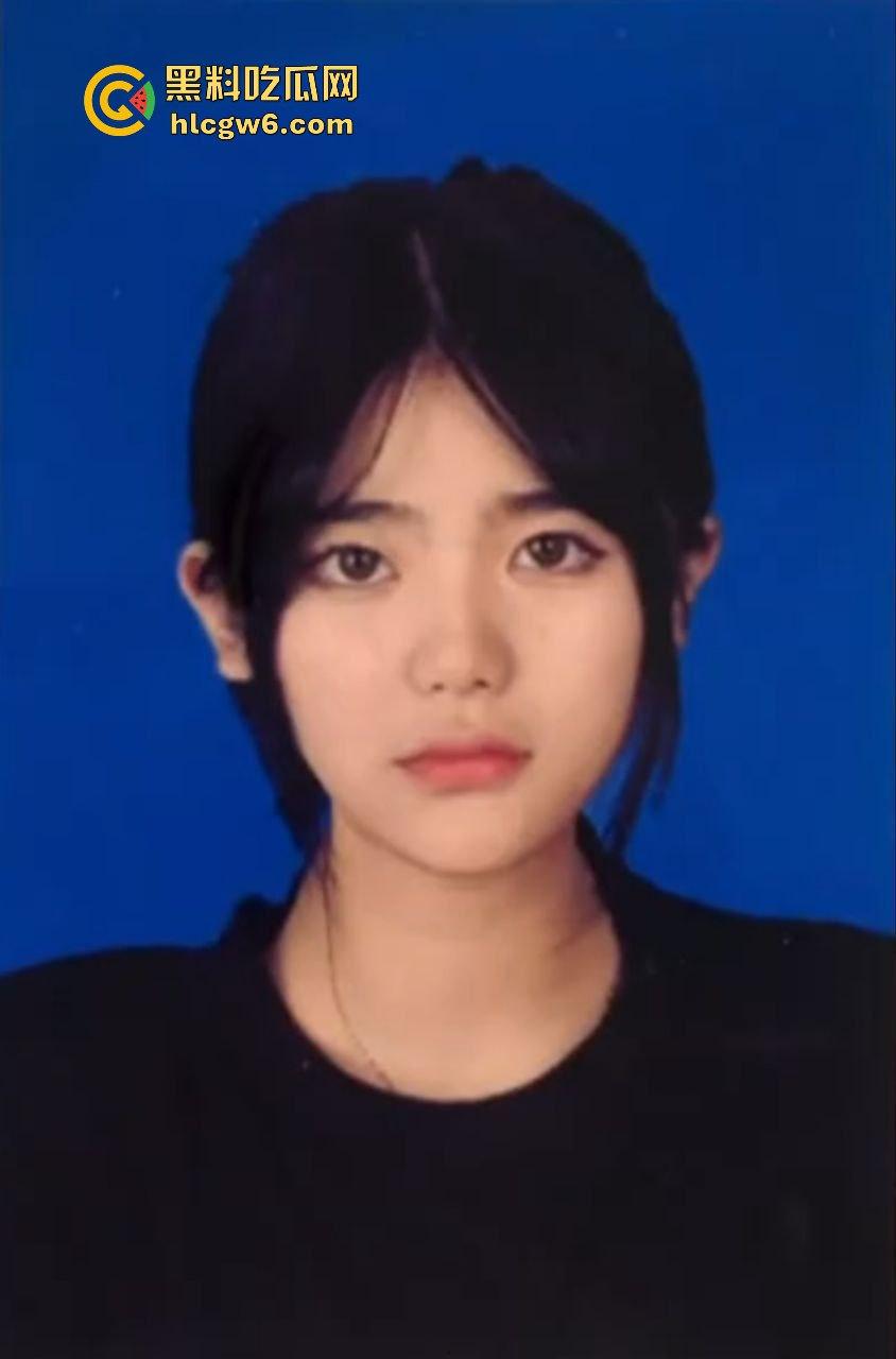 华南理工大学大一反差学妹【黎果果】巨乳黑肥大鲍鱼,阴毛旺盛性欲极强性爱视频遭到曝光。-12