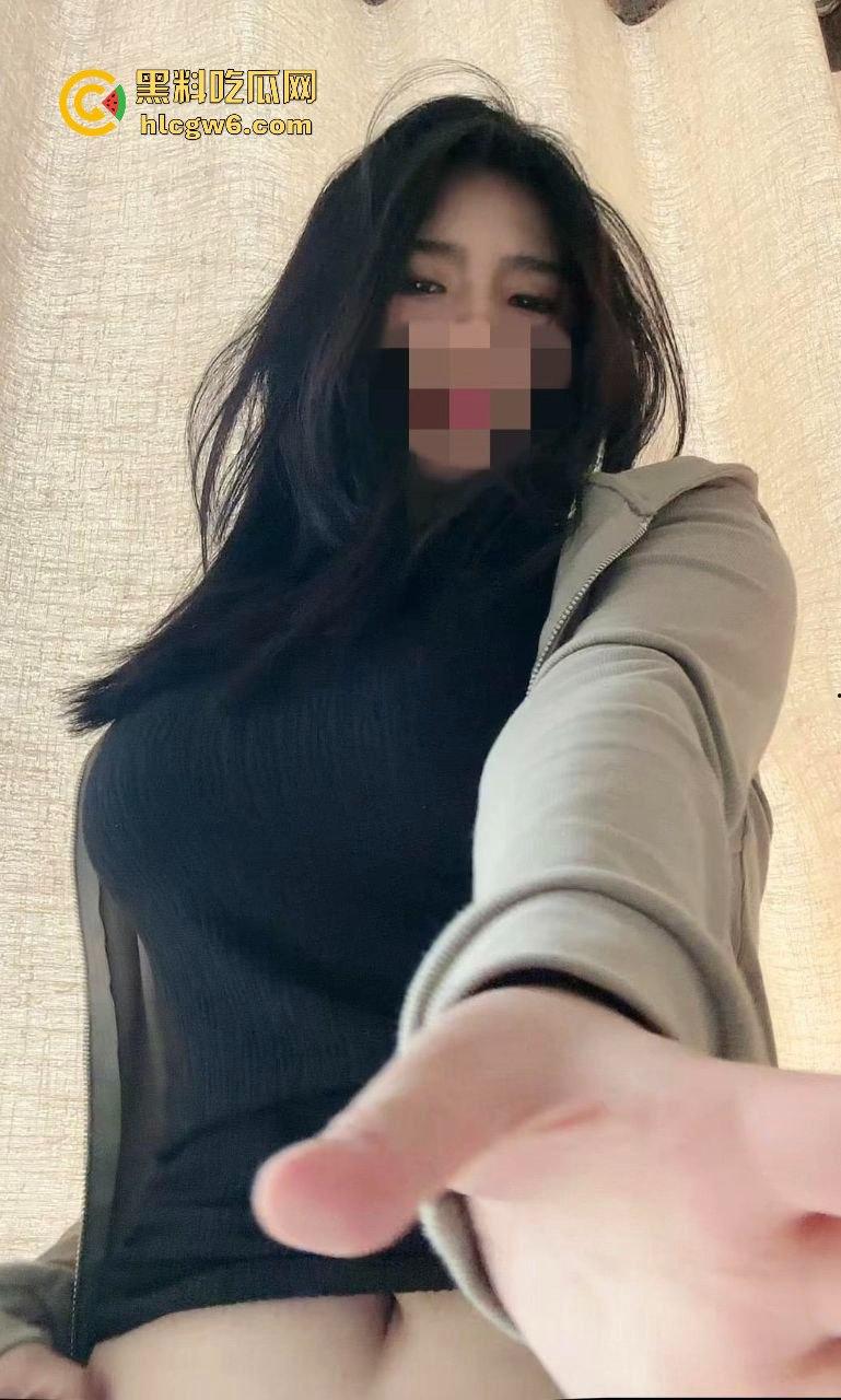 华南理工大学大一反差学妹【黎果果】巨乳黑肥大鲍鱼,阴毛旺盛性欲极强性爱视频遭到曝光。-13