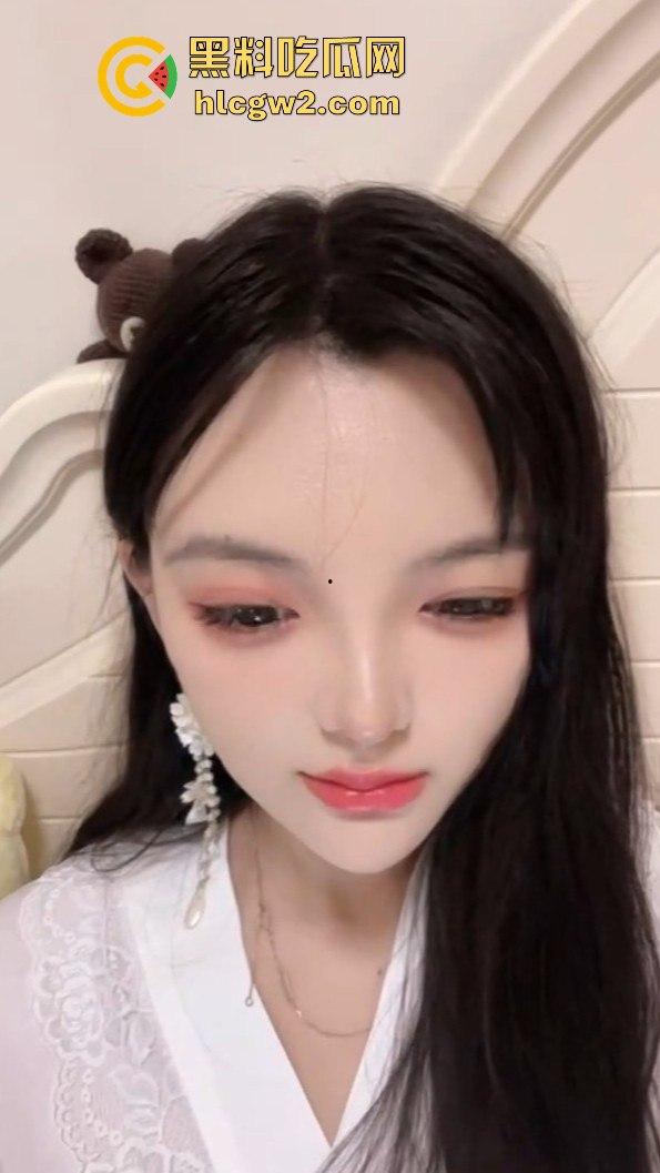 河北骚少妇【紫苏姐姐】抖音翻车 给大哥自拍的骚视频外泄 画面辣眼睛骚劲十足!-2