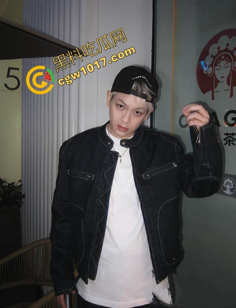 王思聪前女友【慎婕】秘密曝光,被前任【树一】怒斥出轨闺蜜前男友,约炮身染性病,性爱视频全网疯传!-10