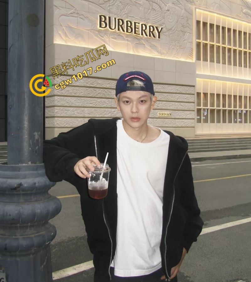 王思聪前女友【慎婕】秘密曝光,被前任【树一】怒斥出轨闺蜜前男友,约炮身染性病,性爱视频全网疯传!-12