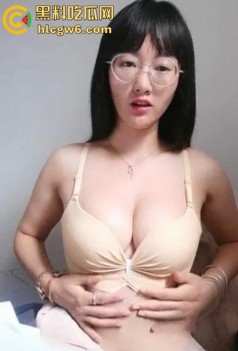 云南昆明办公室老师【色色的老湿】下海卖身还贷 办公室内直播自慰 极致反差与骚气十足!-8