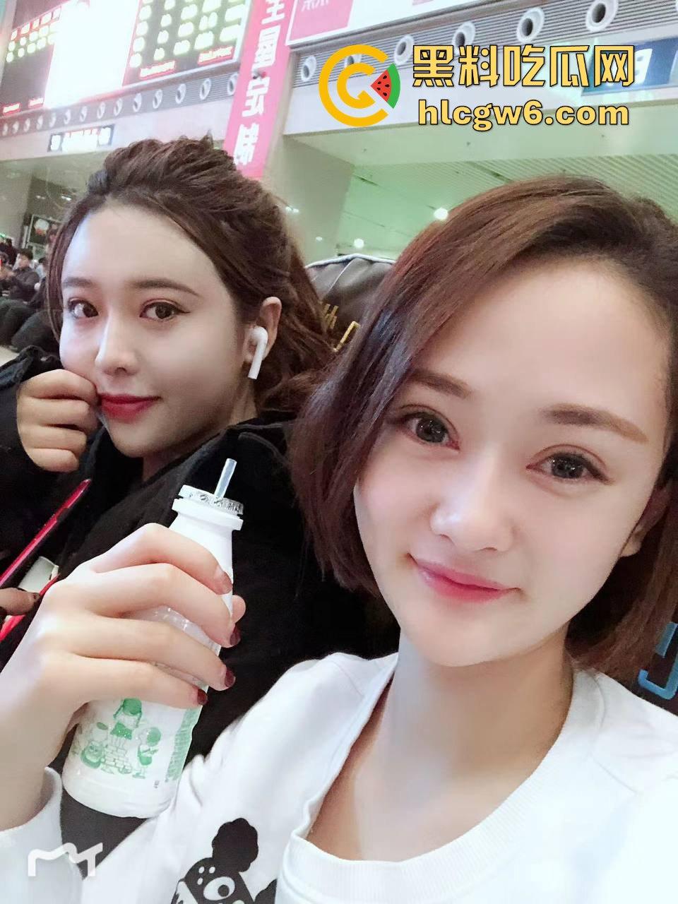 绿帽大瓜曝光!沈阳人妻『苗青凤』房产中介成公交车,独乐乐不如众乐乐,男人全城轮番上,这绿帽绿得发光!-10